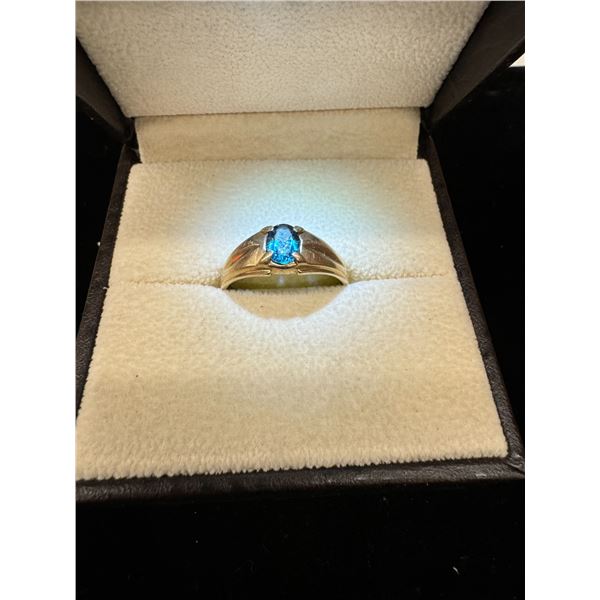 Blue stone ring 10k 3.4g