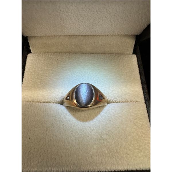 Grey cats eye ring 10k 4.6g