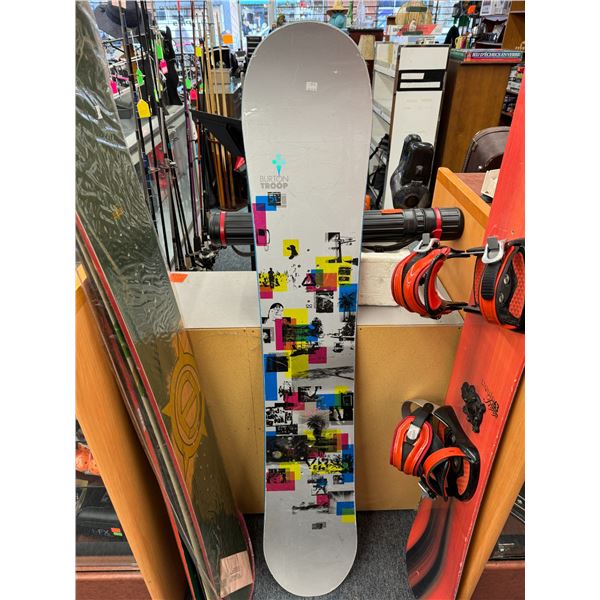 Burton snowboard 151