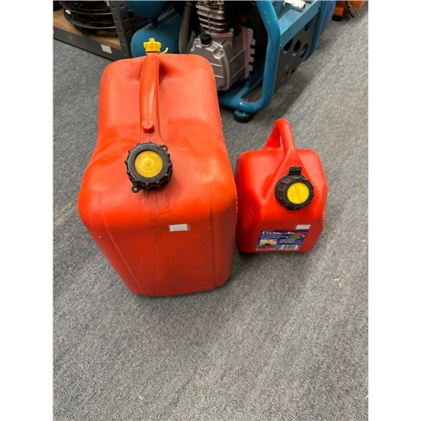 2 Jerry cans