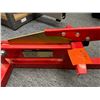 Image 2 : Laminate cutter red