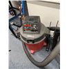 Image 1 : Craftsman 45L shop vacuum