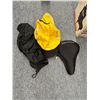 Image 1 : Bike seat and hat