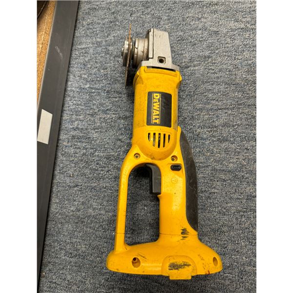 Dewalt tool