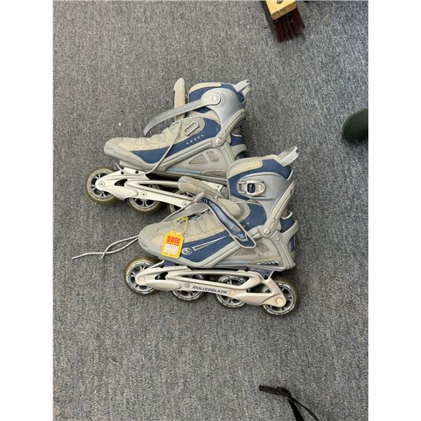 Roller skates 9