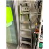 Image 1 : 6' A frame ladder