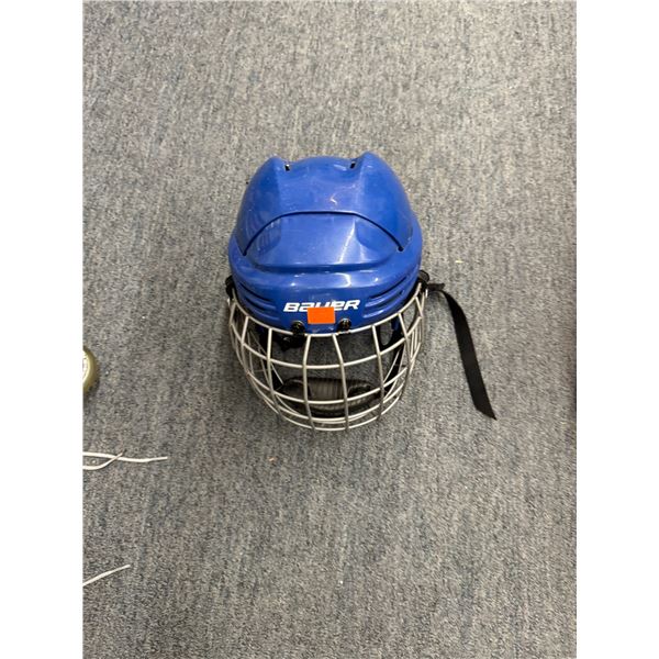 Hockey helmet