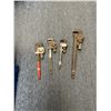 Image 1 : 4 wrenches