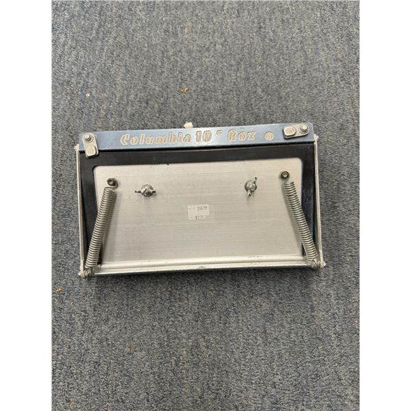 Columbia 10" box