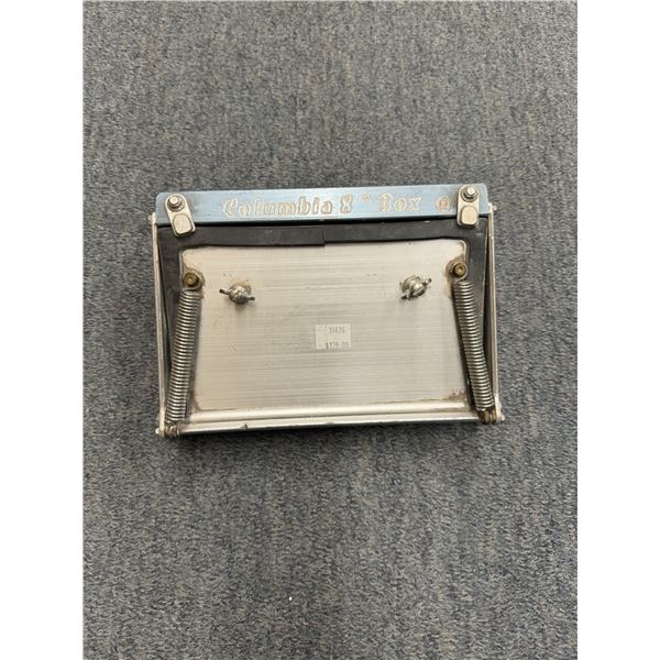 Columbia 8" box