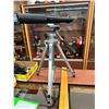 Image 1 : Bushnell spotting scope and tripod