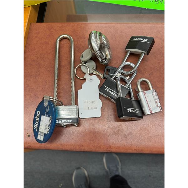 Lot of locks