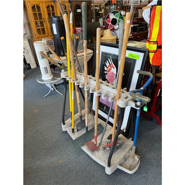 Yard tools and stand