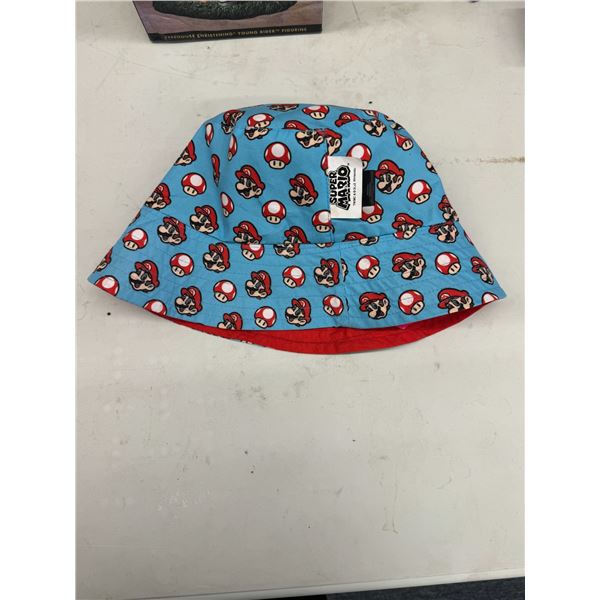 Super Mario hat
