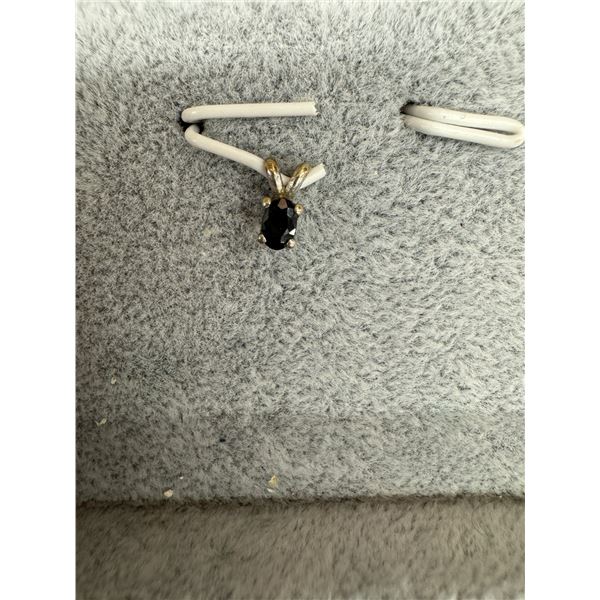 10k pendent small Saphire .33g
