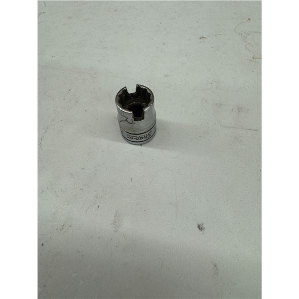 Snap-on 7-16 socket