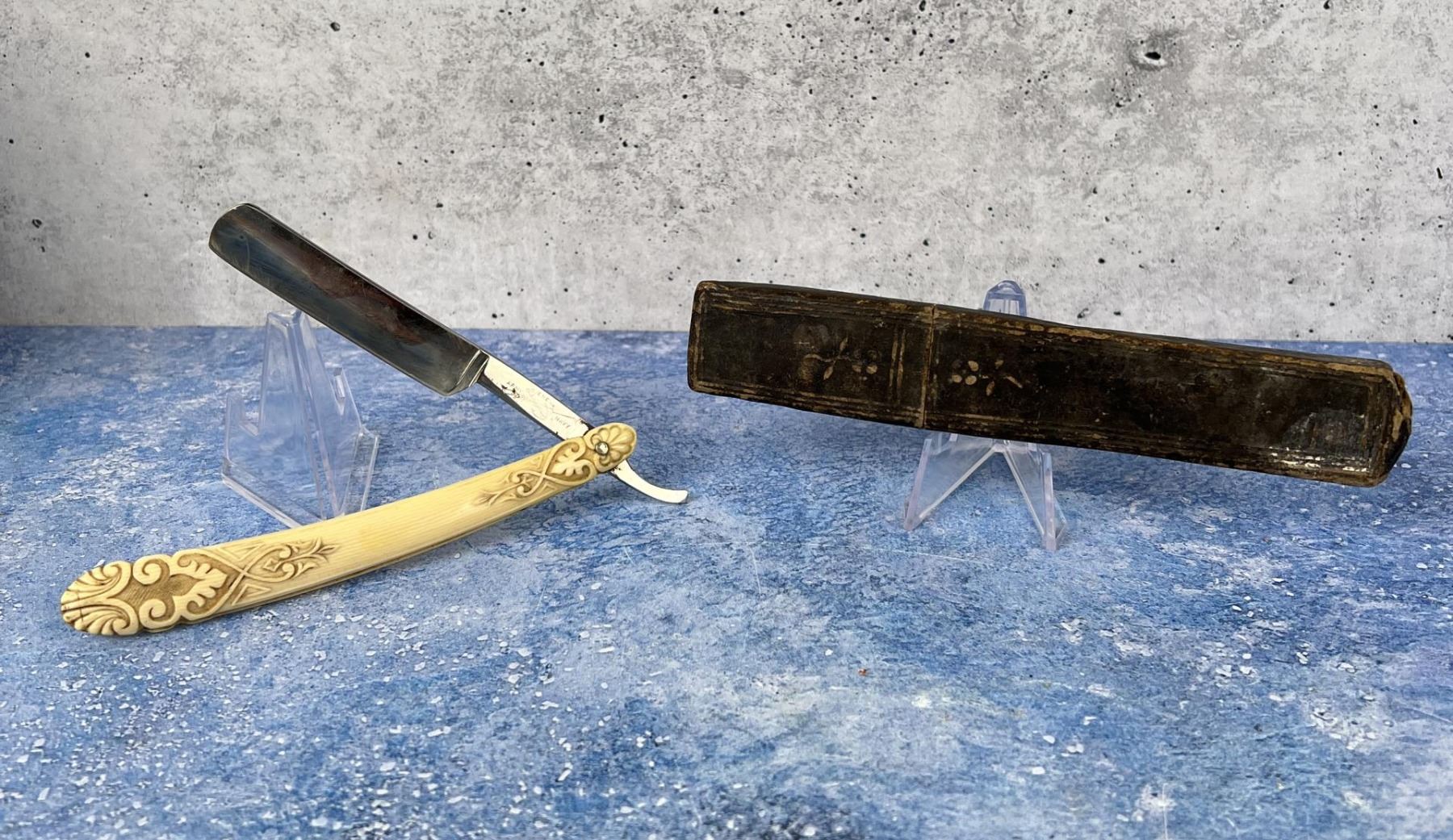 Geneva Army Navy Celluloid Straight Razor