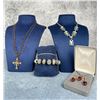Image 1 : Collection of Costume Jewelry