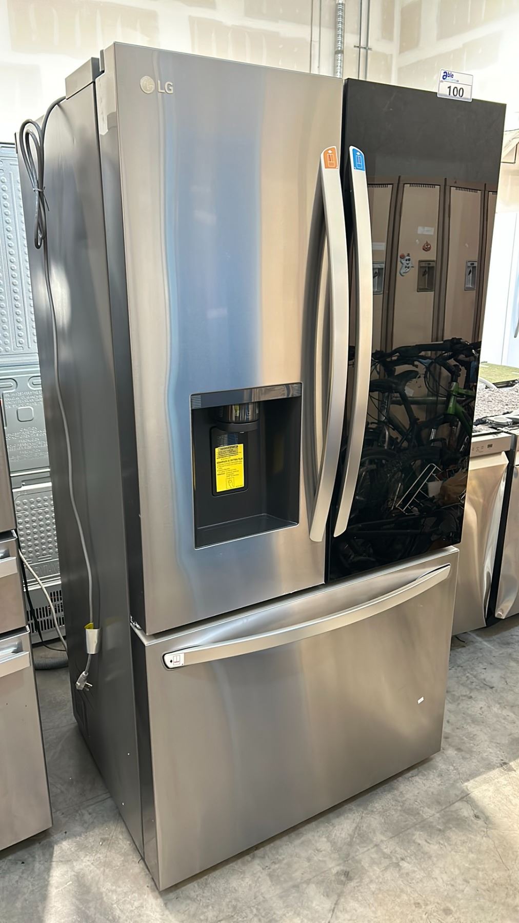 Lg Translucent LG STAINLESS STEEL/TRANSLUCENT 3-DOOR REFRIGERATOR D29