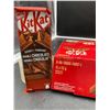 Image 2 : Nestle KitKat Gooey Double Chocolate Candy Bars (15 x 112g)