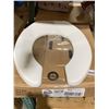 Image 2 : Bemis Plastic Toilet Seat