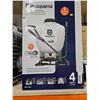 Image 2 : Husqvarna 4-gallon plastic backpack sprayer