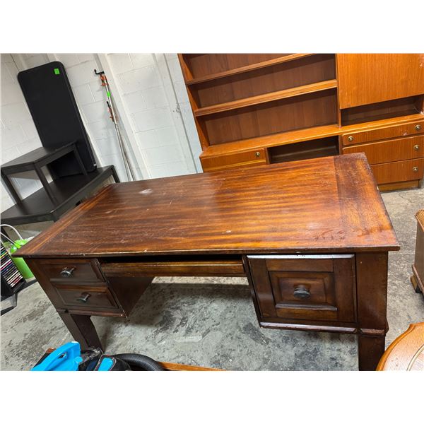 Desk measures 5' x 30" x 31" inches tall