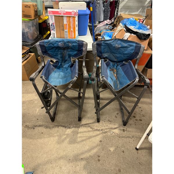 Tember chairs with side tables  need cleaning