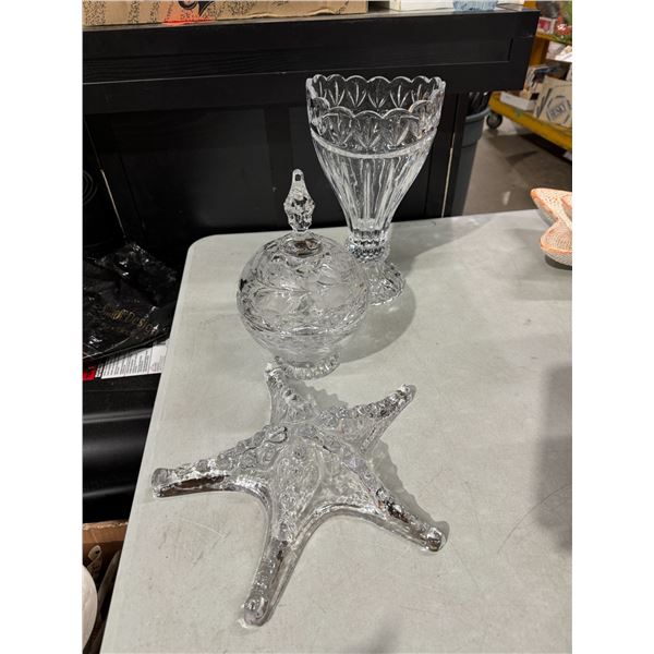 Lidded candy dish vase, and starfish decor