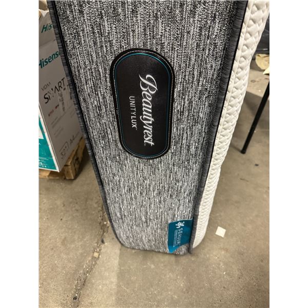 Double headboard mattress, and metal frame