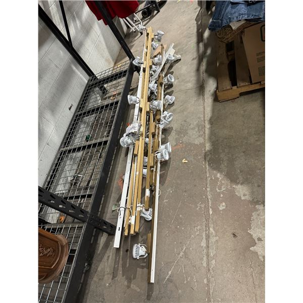 80 feet of track lighting, 8 foot links some smaller