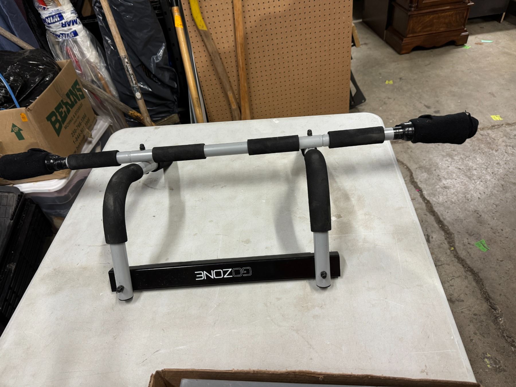 Exercise bar