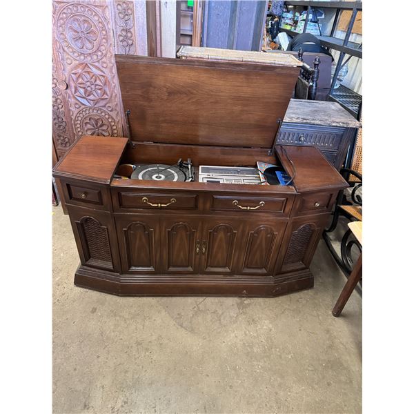 Antique radio record player cassette playe 8 track player