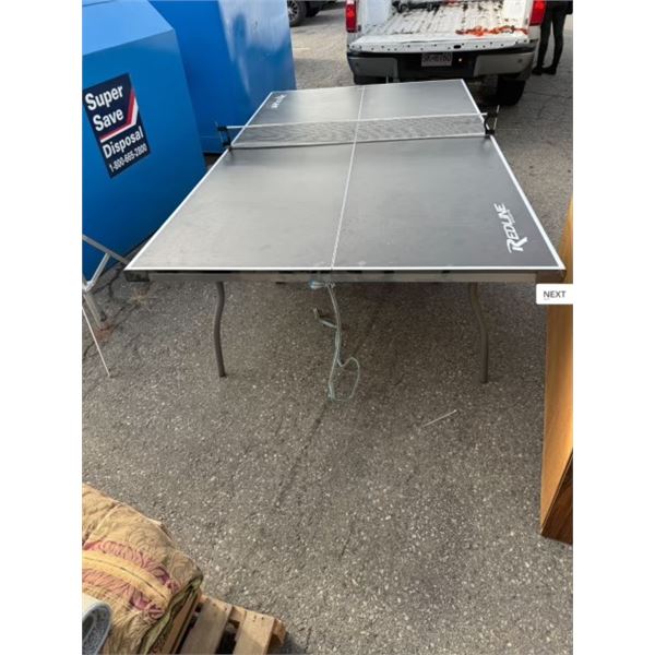 Ping pong table