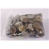 Image 1 : 2.5 POUNDS BAG OF VARIOUS VINTAGE WORLD COINS