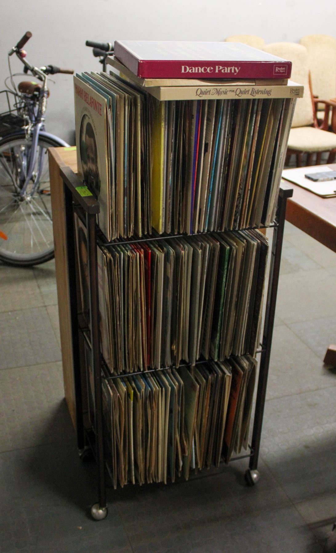 VINTAGE ESTATE LP RACK, OVER 100 LPS & 3 BOX SETS
