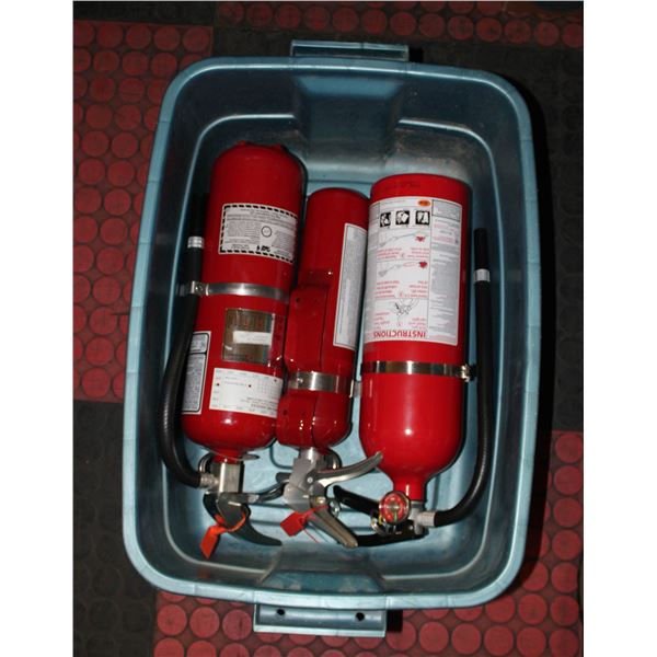 LOT OF FIRE EXTINGUISHERS