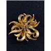 Image 2 : Stunning Vintage Coro Gold Tone Brooch