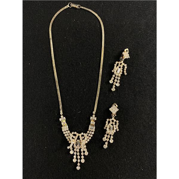 Stunning Vintage Gold Tone And Rhinestone Crystal Necklace and Earring Set
