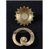 Image 2 : 2 Vintage Gold Tone and Faux Pearl Brooches