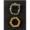 Image 2 : 2 Vintage Gold Tone and Pearl Round Brooches