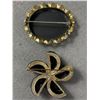 Image 2 : 2 Lovely Vintage Brooches