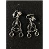 Image 2 : 3 Pairs of Beautiful Vintage Earrings.