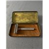Image 1 : Razor In Brass Box Valet Autostrop