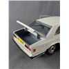 Image 8 : Bburago 1/22 Scale Die Cast Metal Rolls-Royce Camargue Collectible Car
