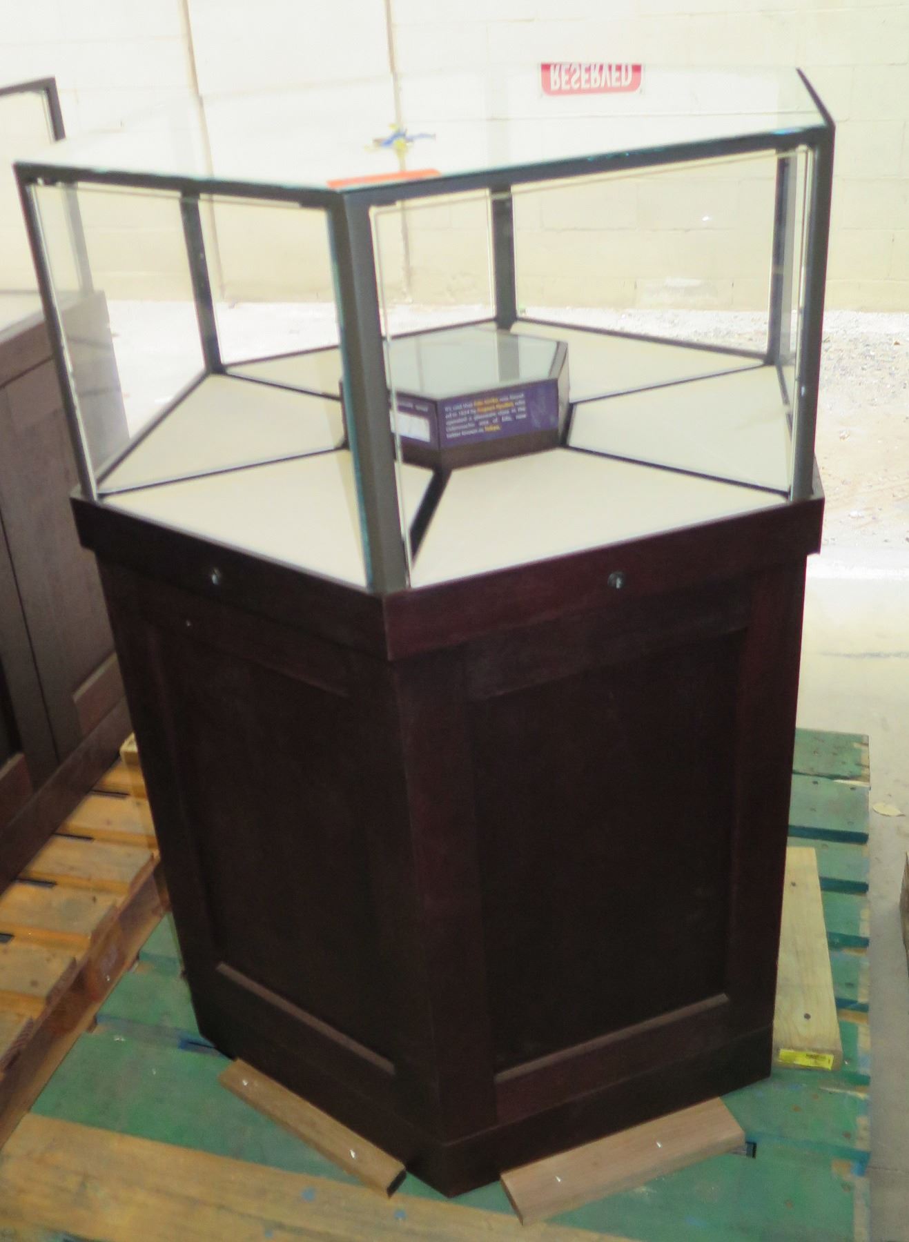 Hexagon Shape Display Case w/ 6 Sections & Undershelves 29