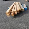 Image 2 : 14 PIECES OF LUMBER 4"X4" AND 2"X4" LENGTH 92"-96"