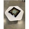 Image 1 : END TABLE AND SERVING PLATE