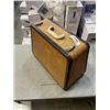 Image 1 : CASED SINGER SEWING MACHINE
