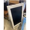 Image 2 : STAINLESS DISPENSER AND CHALKBOARD